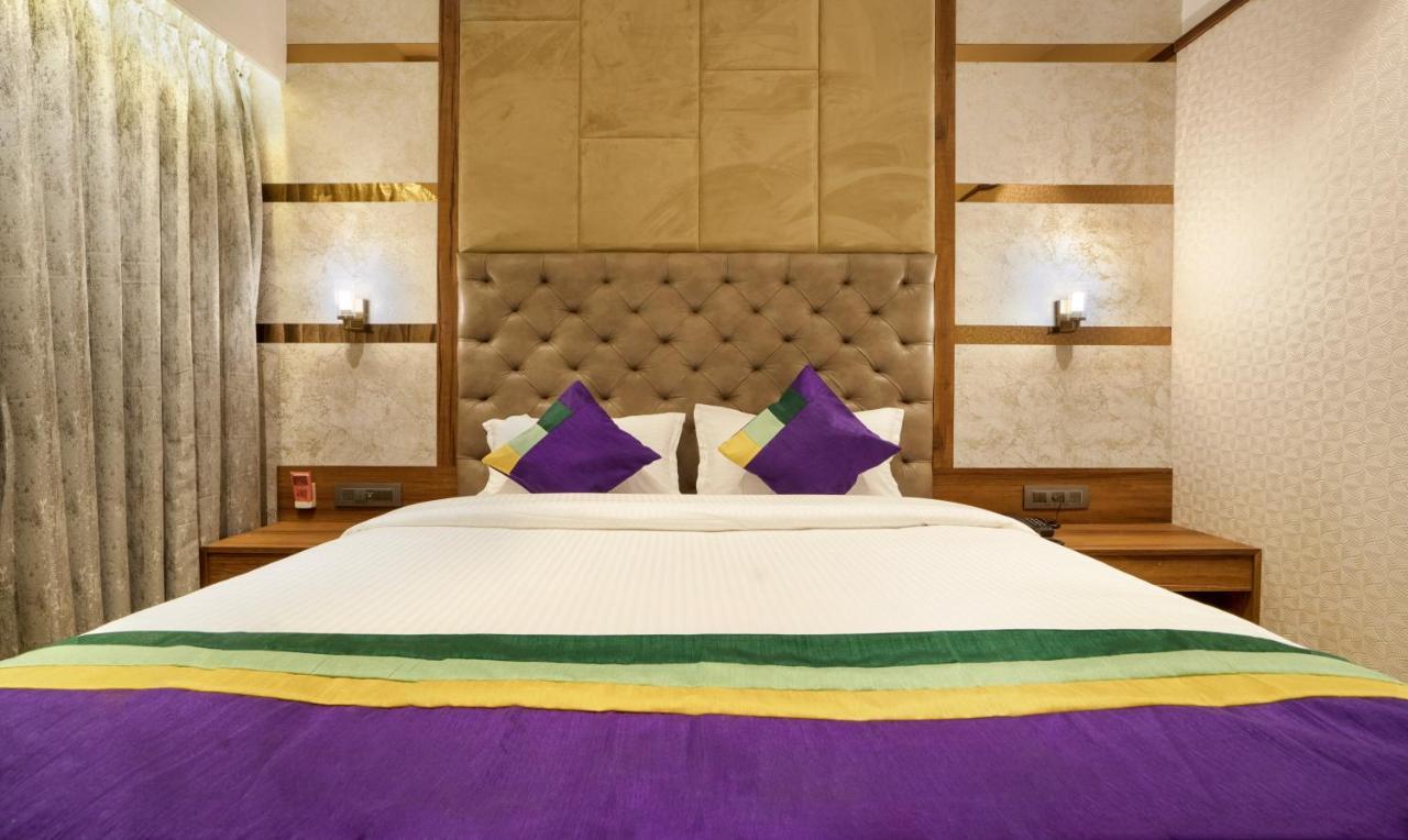 Treebo Premium Savera Inn Мумбаї Екстер'єр фото