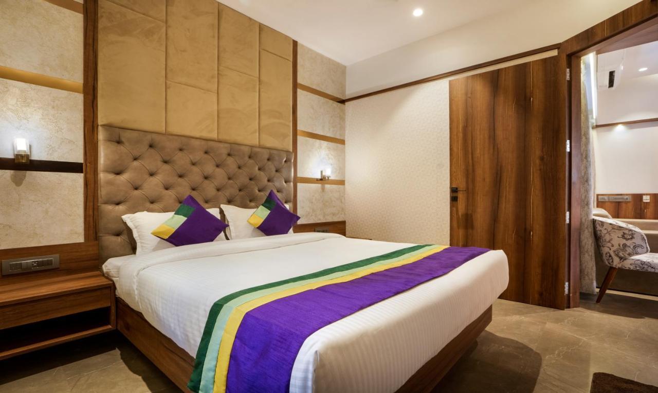 Treebo Premium Savera Inn Мумбаї Екстер'єр фото