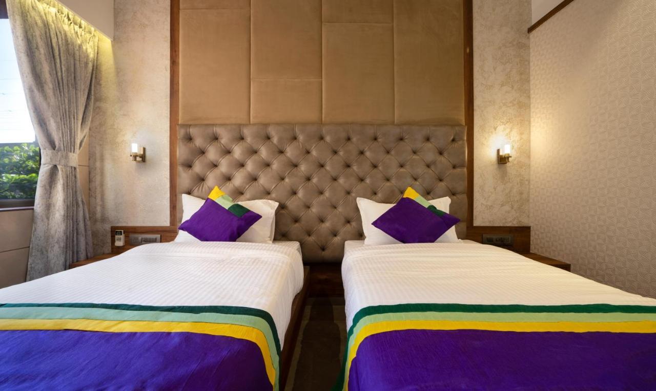 Treebo Premium Savera Inn Мумбаї Екстер'єр фото
